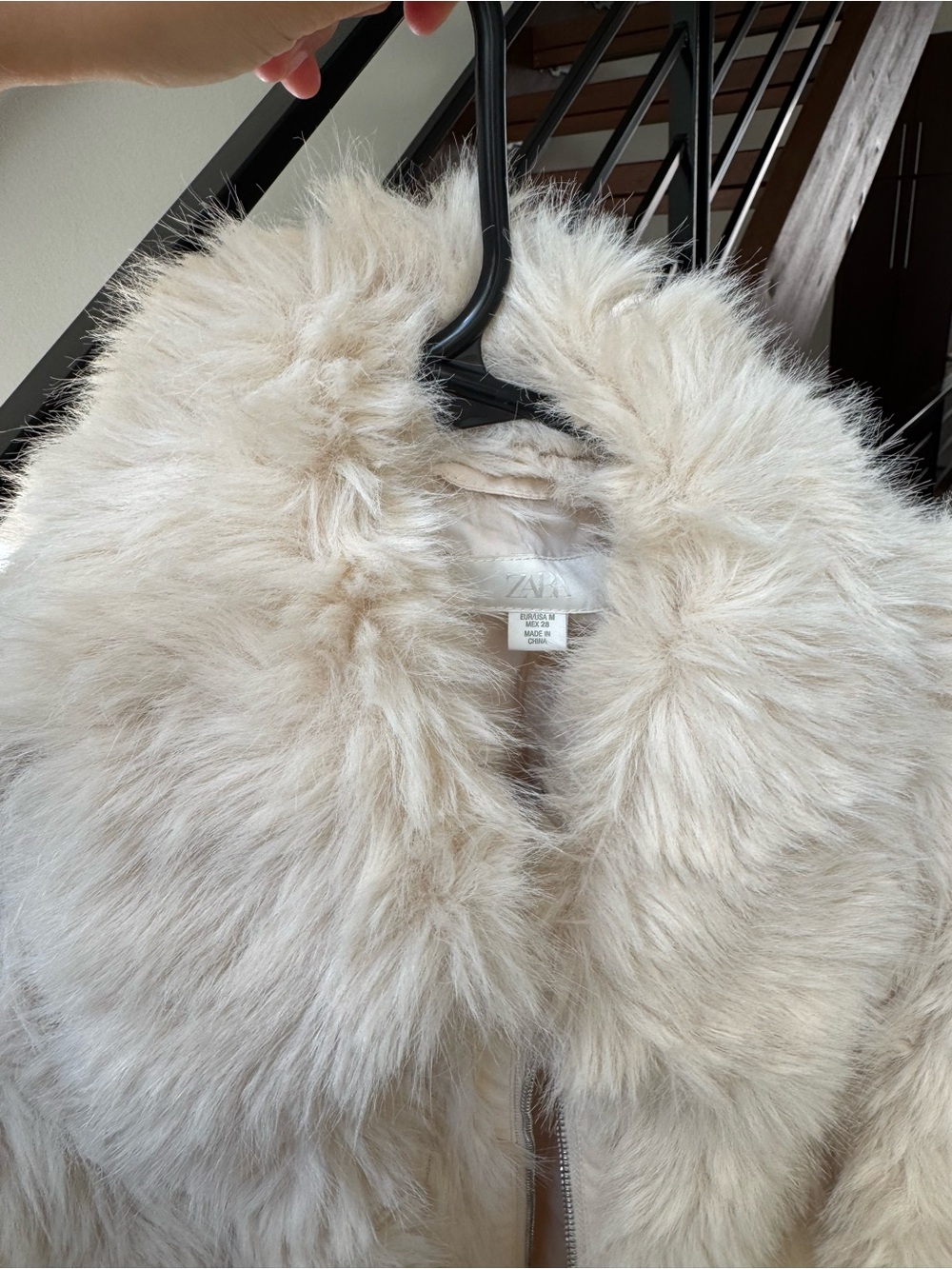 NWT Zara faux fur jacket - Picture 2 of 4